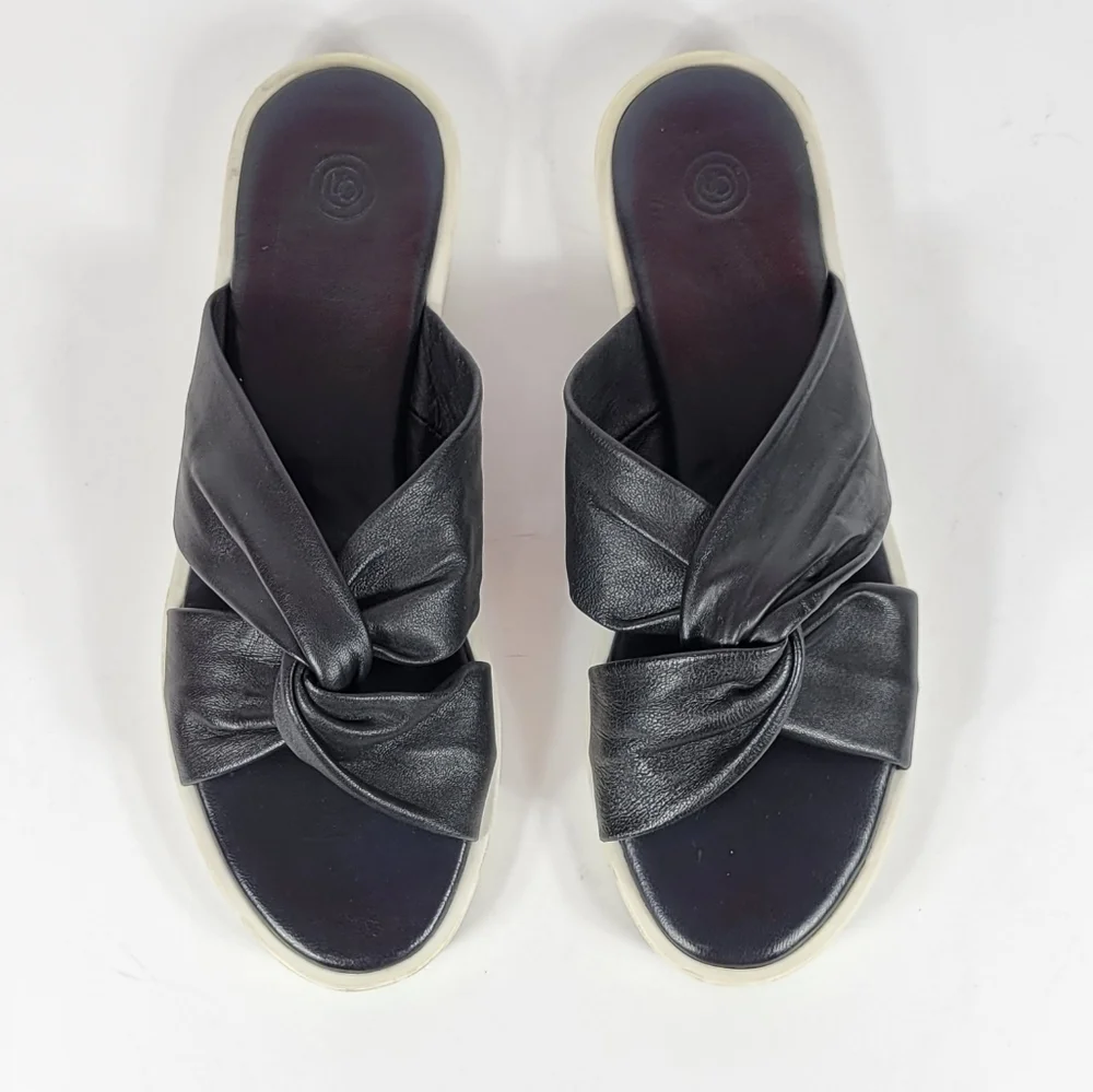 Urban Outfitters  Sandals #410 Size 10